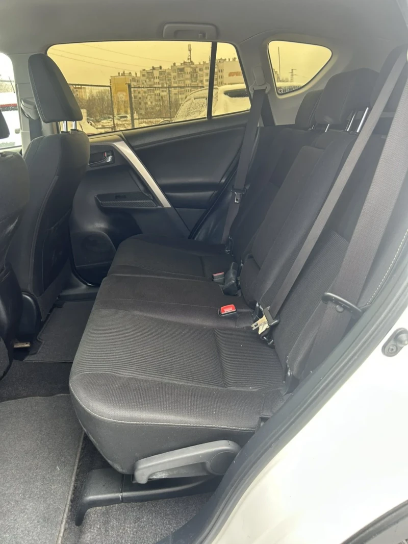 Toyota Rav4 2.0 Diesel 124 * 4x4 * CAMERA * NAVI * , снимка 13 - Автомобили и джипове - 53183603