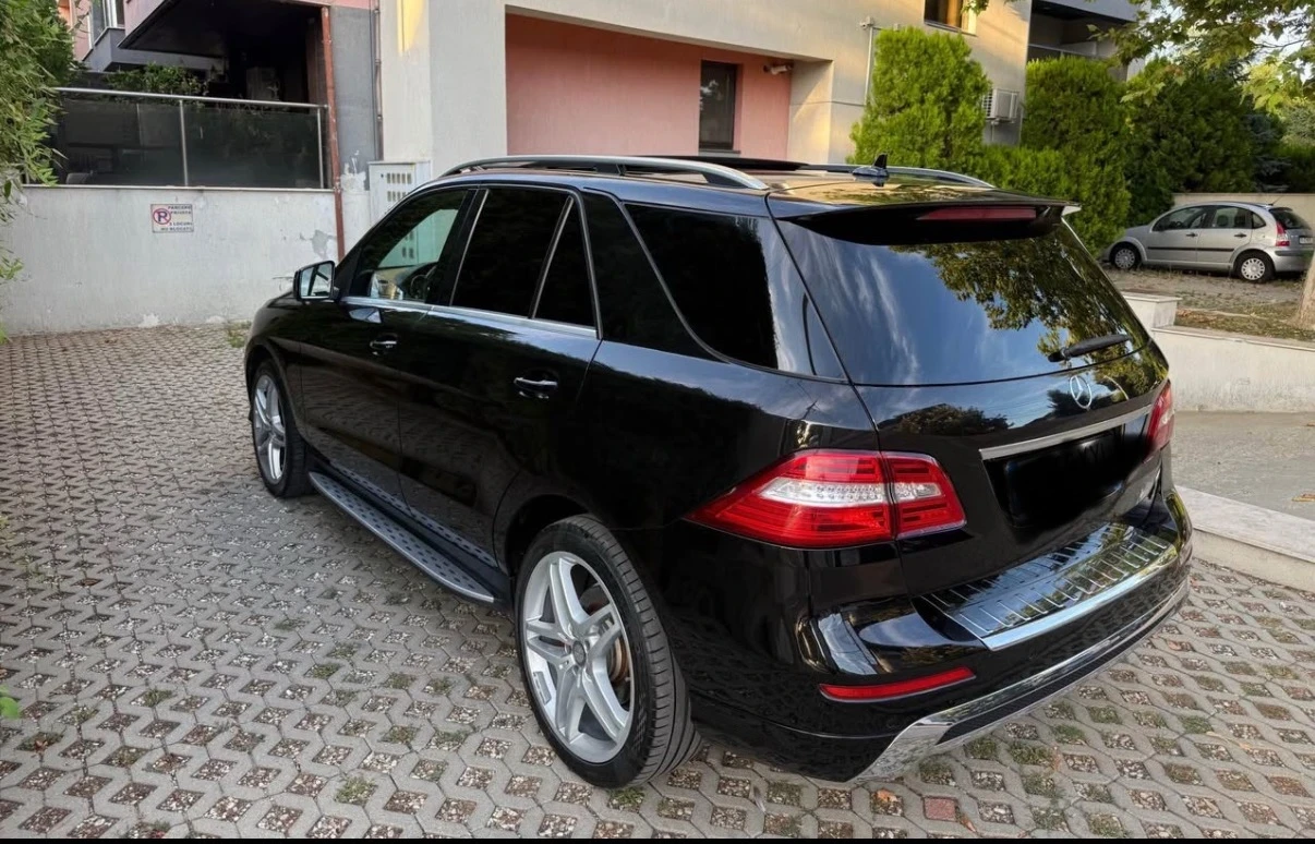 Mercedes-Benz ML 350 Edition 1 Designo Ful Led Panorama Kamera Car Play - изображение 4