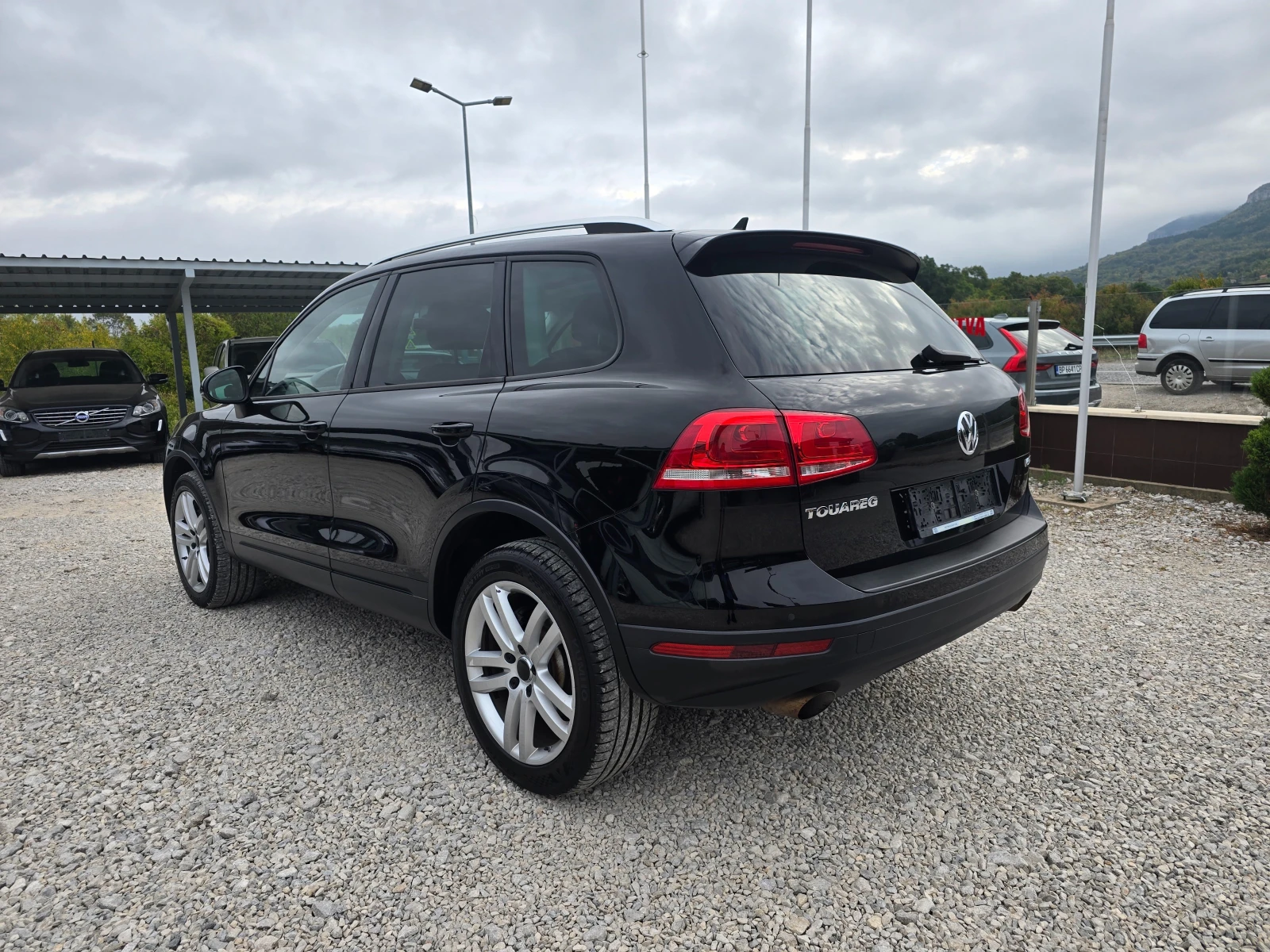 VW Touareg 3.0TDI  262КС ! ! НАВИГАЦИЯ ! ! АВТОМАТИК - изображение 3