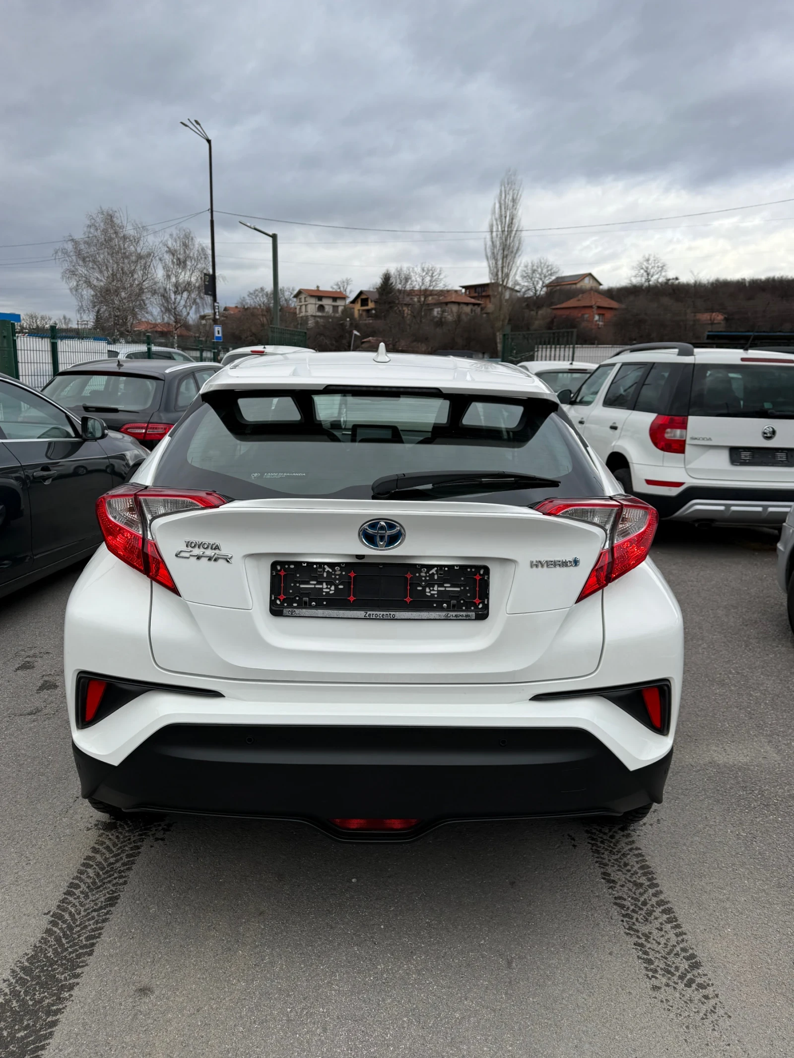 Toyota C-HR 1.8, снимка 4 - Автомобили и джипове - 53851984