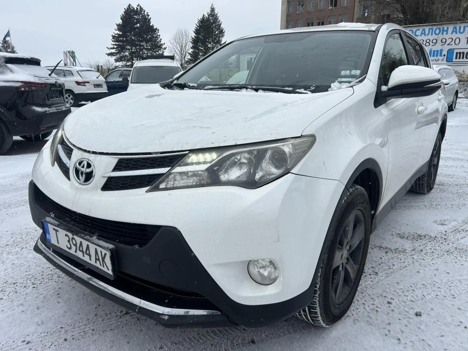 Toyota Rav4 2.0 Diesel 124 * 4x4 * CAMERA * NAVI *  | Mobile.bg � ����������� 1