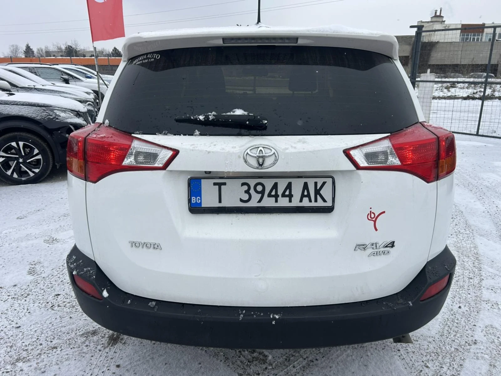 Toyota Rav4 2.0 Diesel 124 * 4x4 * CAMERA * NAVI *  - изображение 5