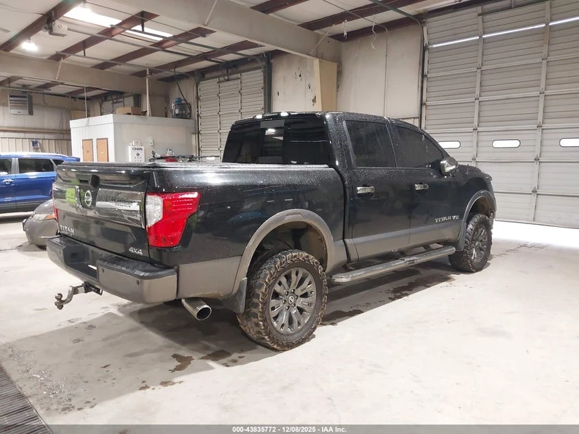 Nissan Titan crew cab 5.6l Titan Platinum Reserve - изображение 4