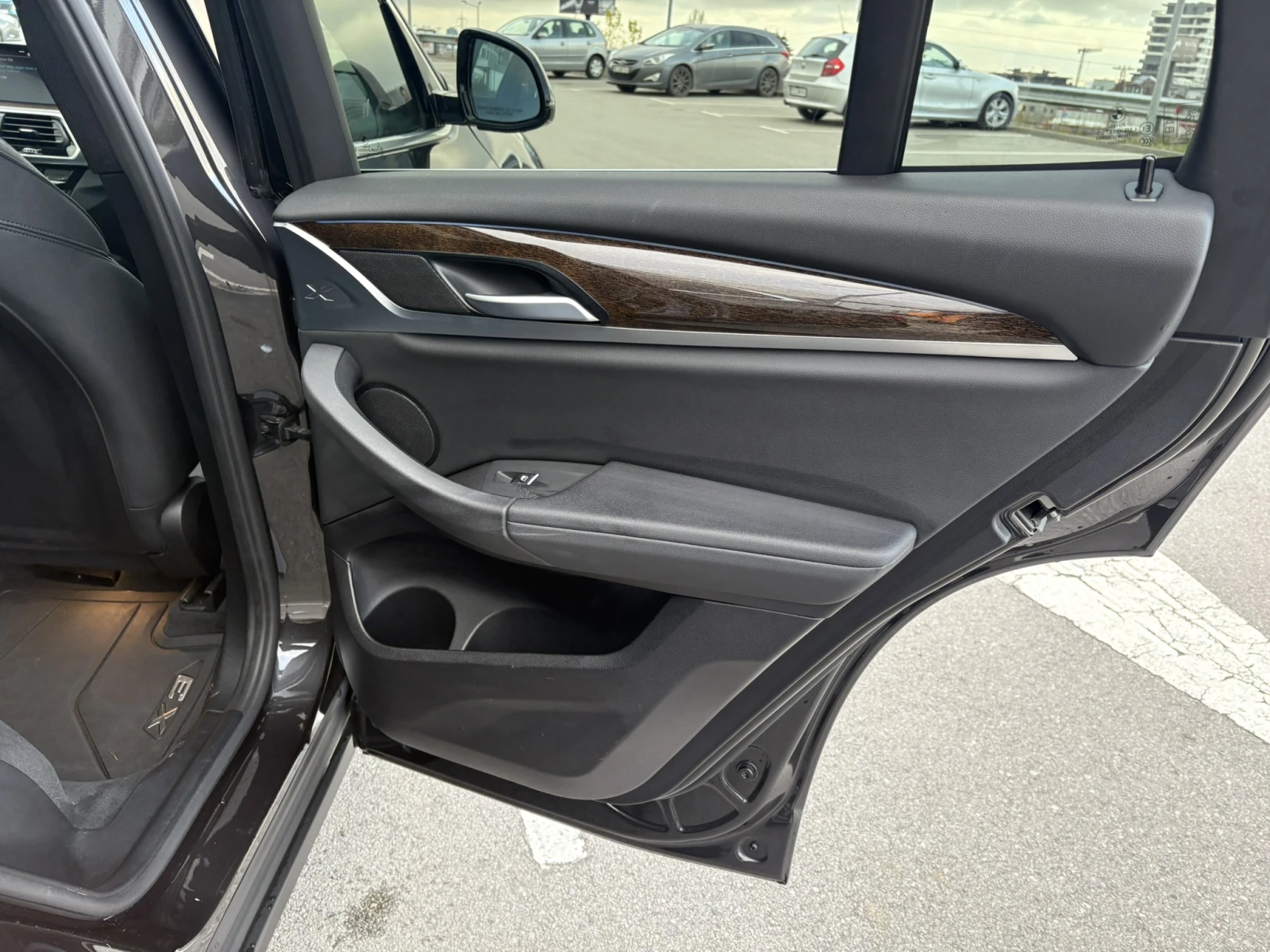 BMW X3 30e 2.0 Xdrive, снимка 11 - Автомобили и джипове - 53978884
