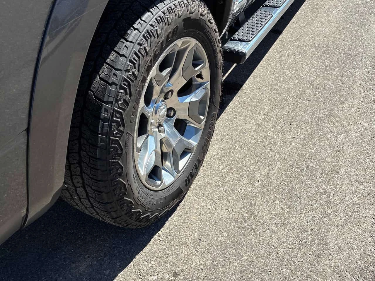 Dodge RAM 1500 * Limited* PANO* ОБДУХВАНЕ* KEYLESS* ПОДГРЕВ* , снимка 14 - Автомобили и джипове - 54038342