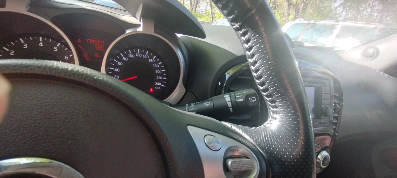 Nissan Juke, снимка 8 - Автомобили и джипове - 54334626