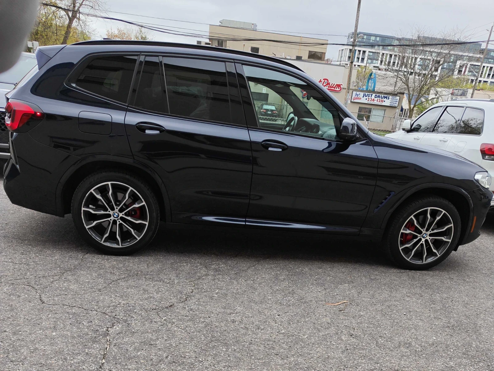BMW X3 xDrive30i * M ПАКЕТ * ПОДГРЕВ * ПАНОРАМА * 360 , снимка 3 - Автомобили и джипове - 54609511