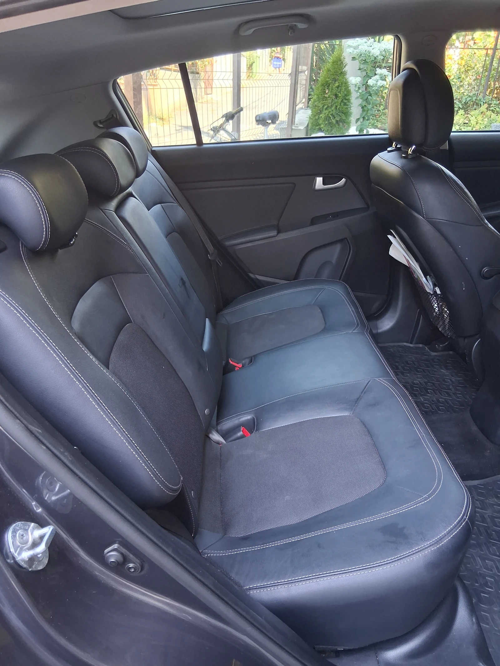 Kia Sportage Suv, снимка 4 - Автомобили и джипове - 55768316