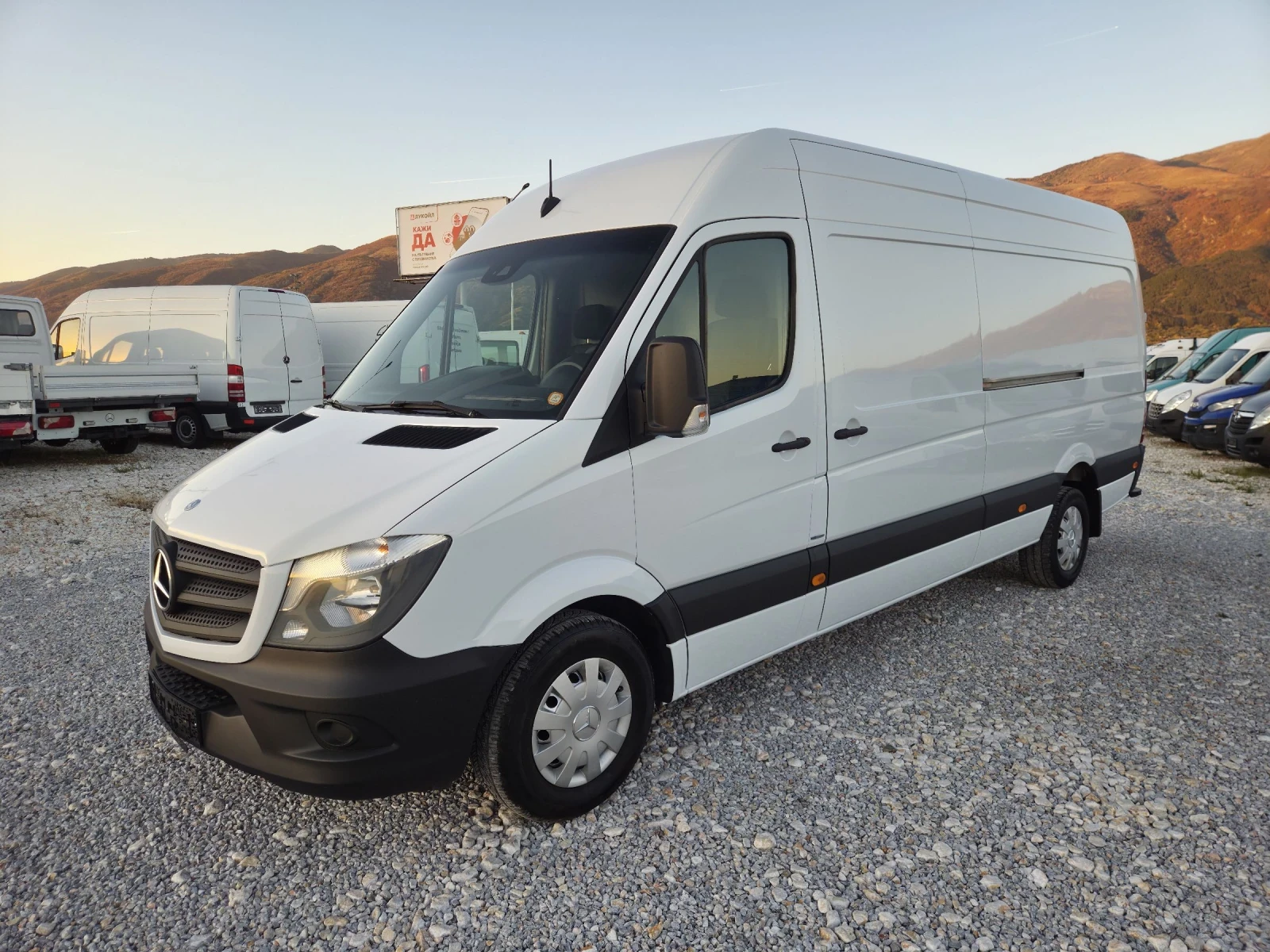Mercedes-Benz Sprinter 319 CDI, Макси, Автомат, Климатик, Две странични врати, снимка 1