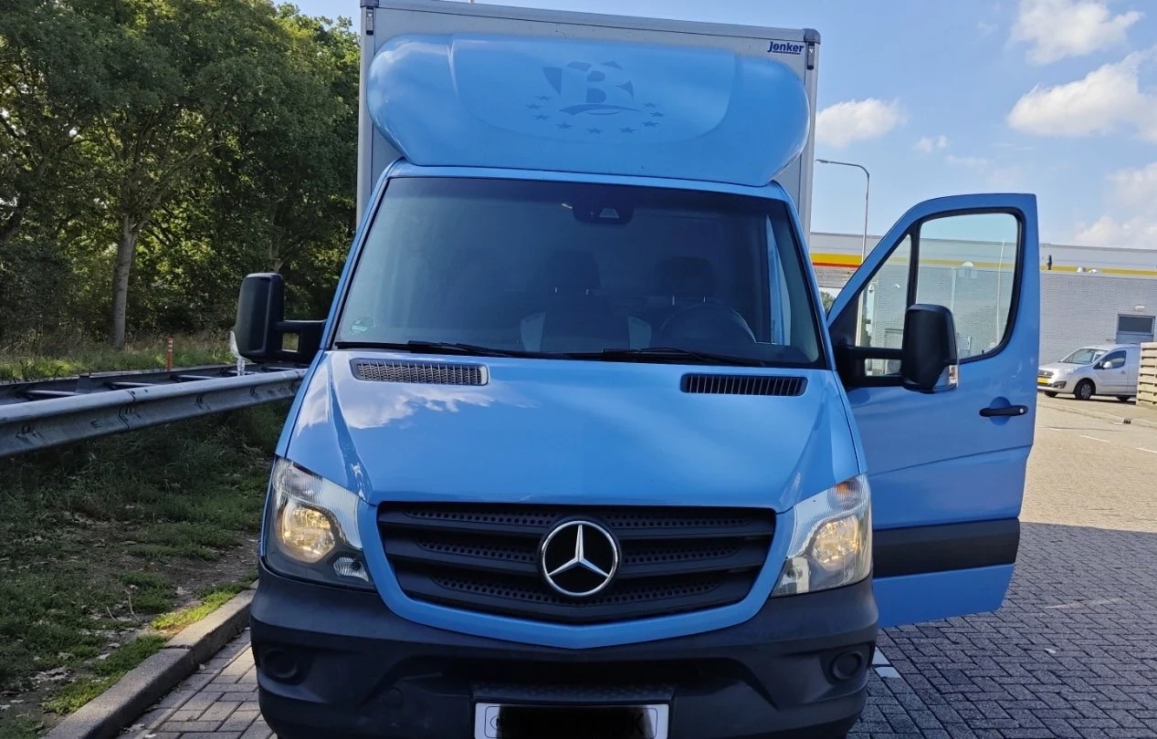 Mercedes-Benz Sprinter 516 160к.с / Фургон с падащ борд / Климатроник - изображение 2