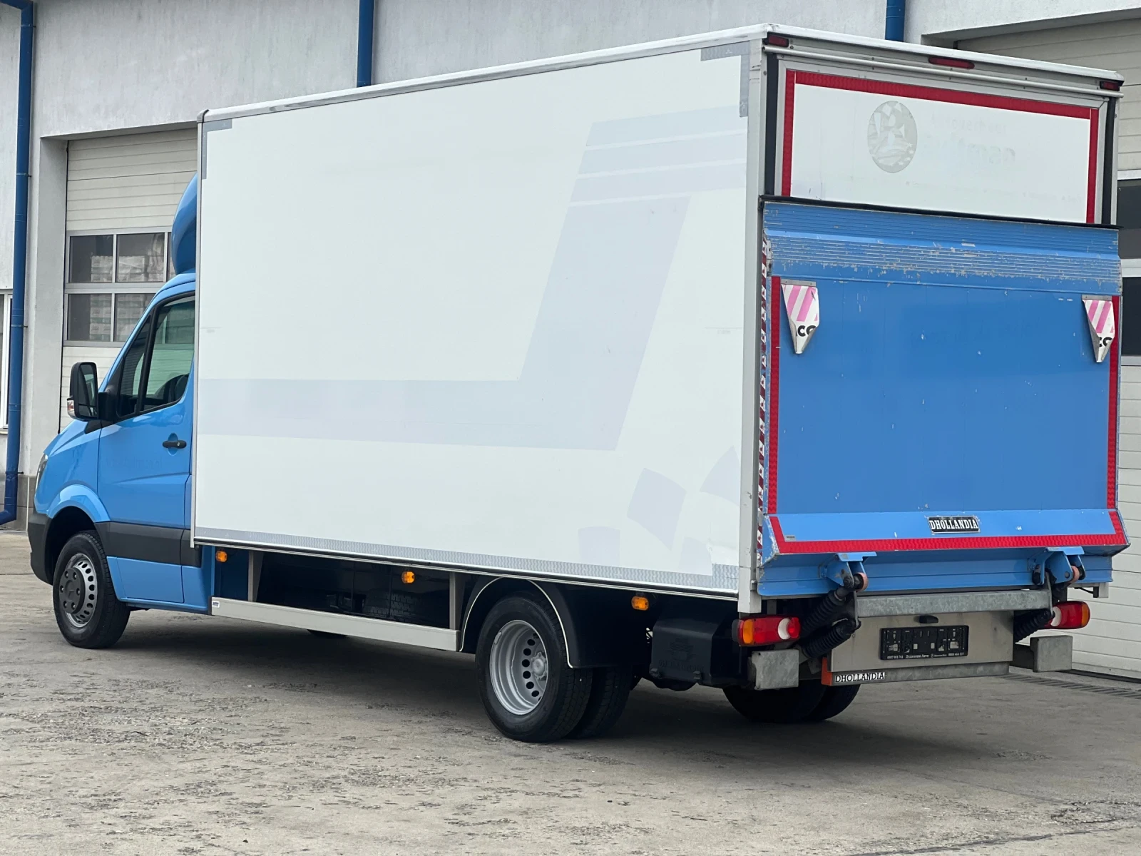 Mercedes-Benz Sprinter 516 248 000км! / Фургон с падащ борд 1т. / Климатроник - изображение 6
