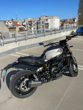     Benelli Cafe Racer Leoncino
