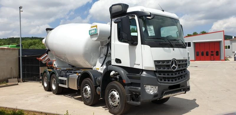 Бетон миксер Mercedes Arocs  4142, снимка 9 - Индустриална техника - 34047026