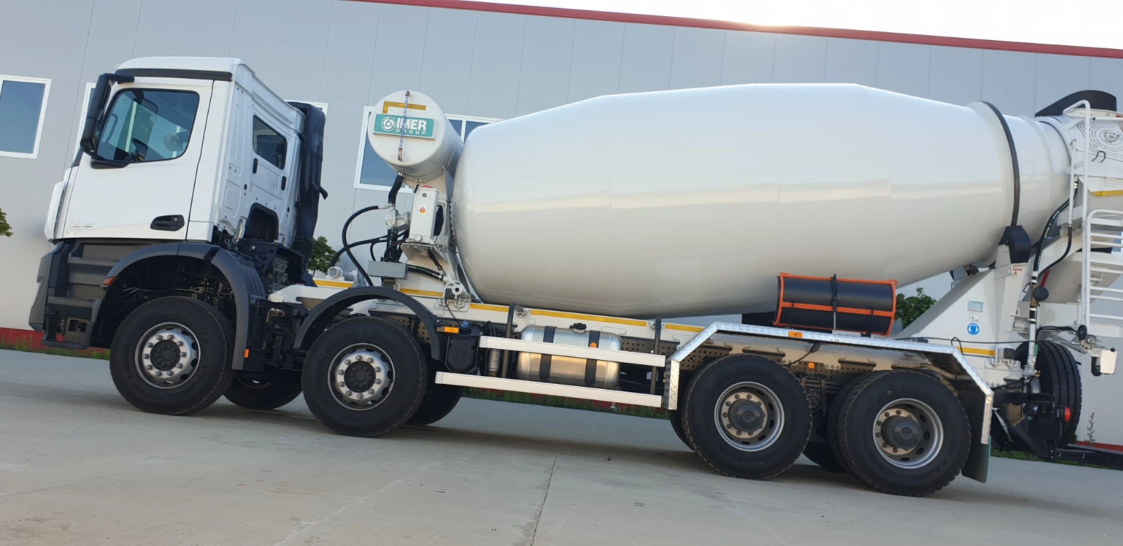 Бетон миксер Mercedes Arocs  4142, снимка 1