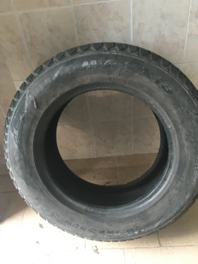 Гуми Зимни 235/65R17, снимка 8