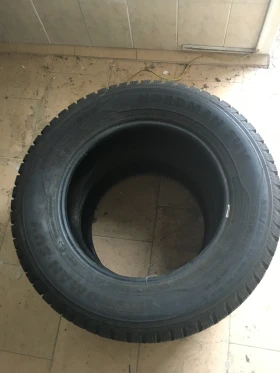 Гуми Зимни 235/65R17, снимка 3