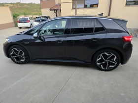 VW ID.3 62 kWh | | AndroidAuto/CarPlay | Mobile.bg    8