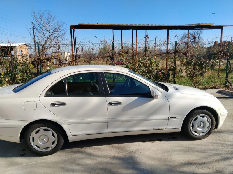 Mercedes-Benz C 200 C200, снимка 6 - Автомобили и джипове - 48104174