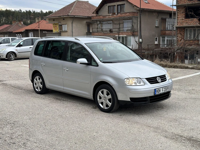 VW Touran 1.9TDI, снимка 6 - Автомобили и джипове - 48541086