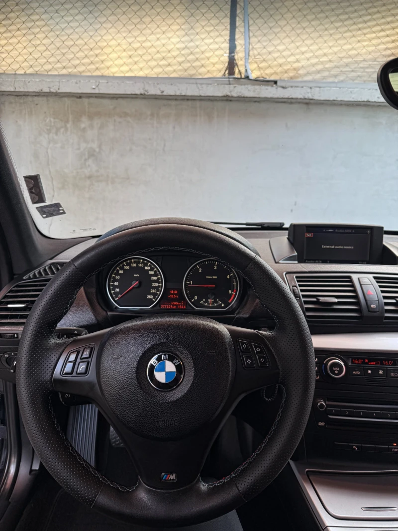 BMW 120 LCI M PACK, снимка 8 - Автомобили и джипове - 52514731