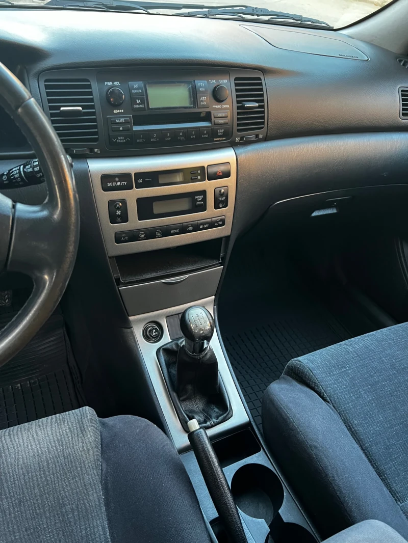 Toyota Corolla, снимка 9 - Автомобили и джипове - 51316930