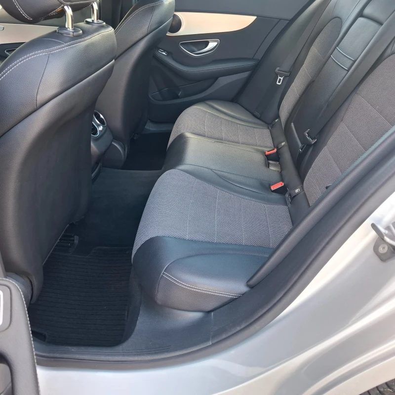 Mercedes-Benz C 220 9G-Tronic/Distronik/360 камера, снимка 11 - Автомобили и джипове - 51769384