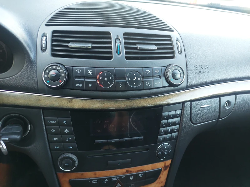 Mercedes-Benz E 220 CDI 150ps 6ck OM646, снимка 9 - Автомобили и джипове - 51836254