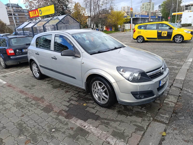 Opel Astra, снимка 6 - Автомобили и джипове - 52505043