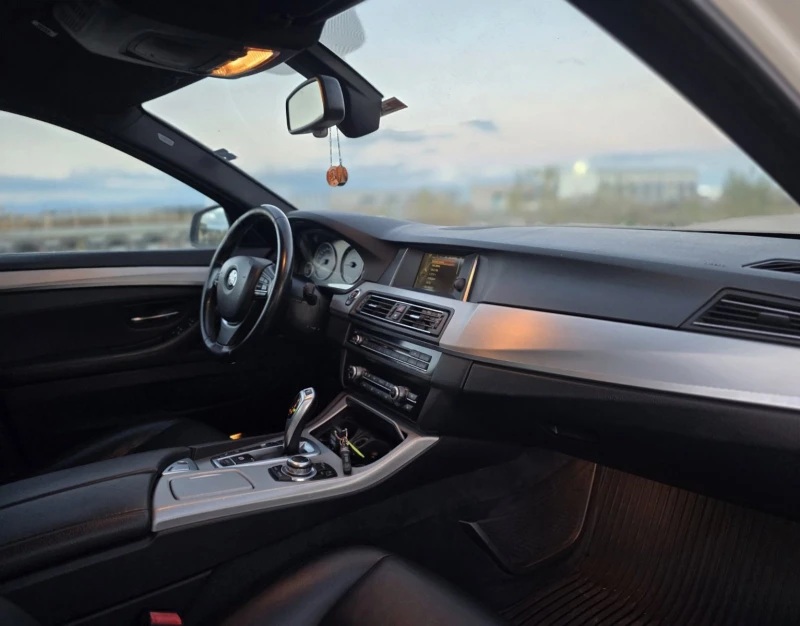 BMW 525 F11 Xdrive , снимка 9 - Автомобили и джипове - 52525241