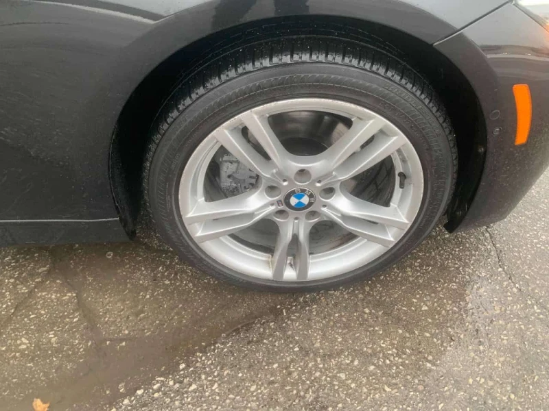 BMW 330 330i xDrive  CARFAX, снимка 7 - Автомобили и джипове - 53570147