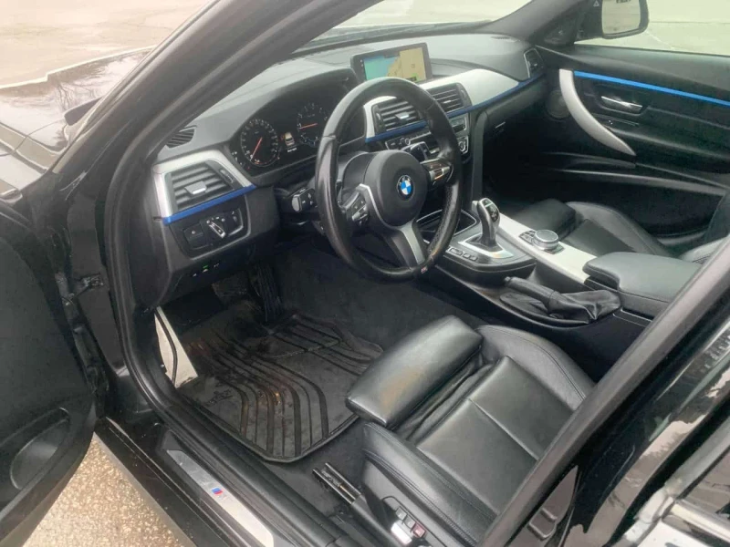 BMW 330 330i xDrive  CARFAX, снимка 5 - Автомобили и джипове - 53570147