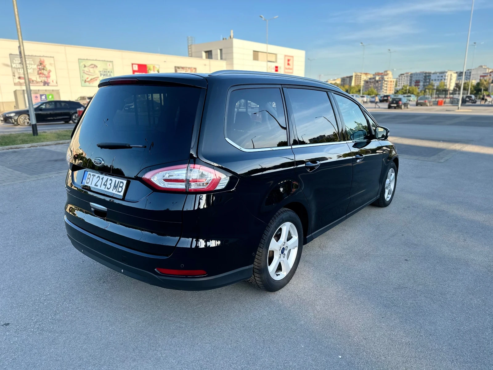 Ford Galaxy 2.0 TDCI Titanium - изображение 4