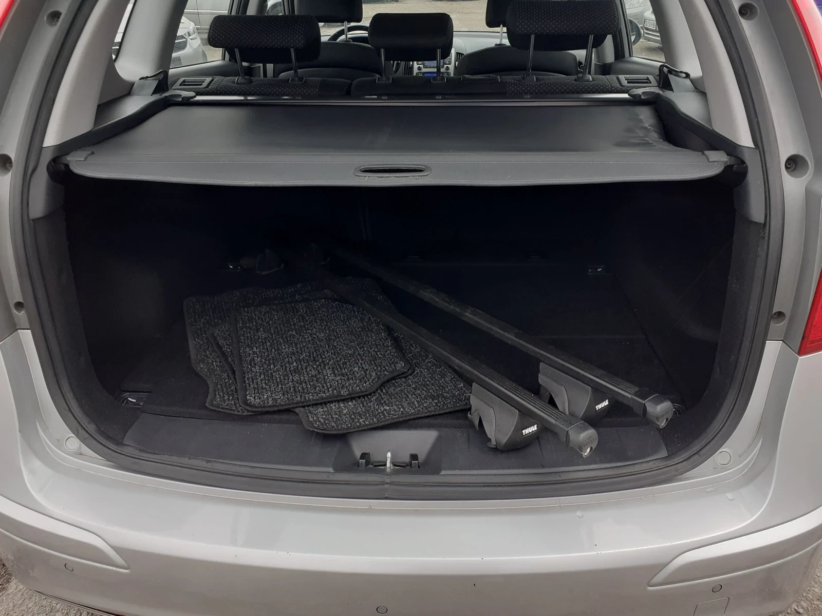 Hyundai I30 1.6 PREMIUM EDITION като нова  - изображение 7