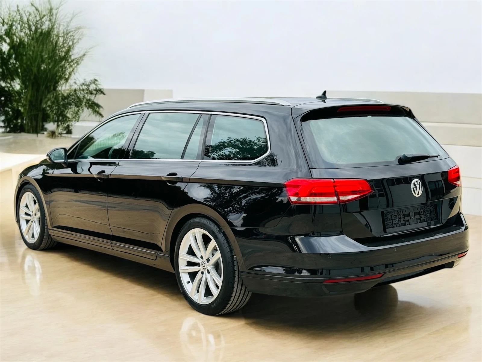 VW Passat * HIGHLINE* DSG* LED* FULL*  - изображение 5