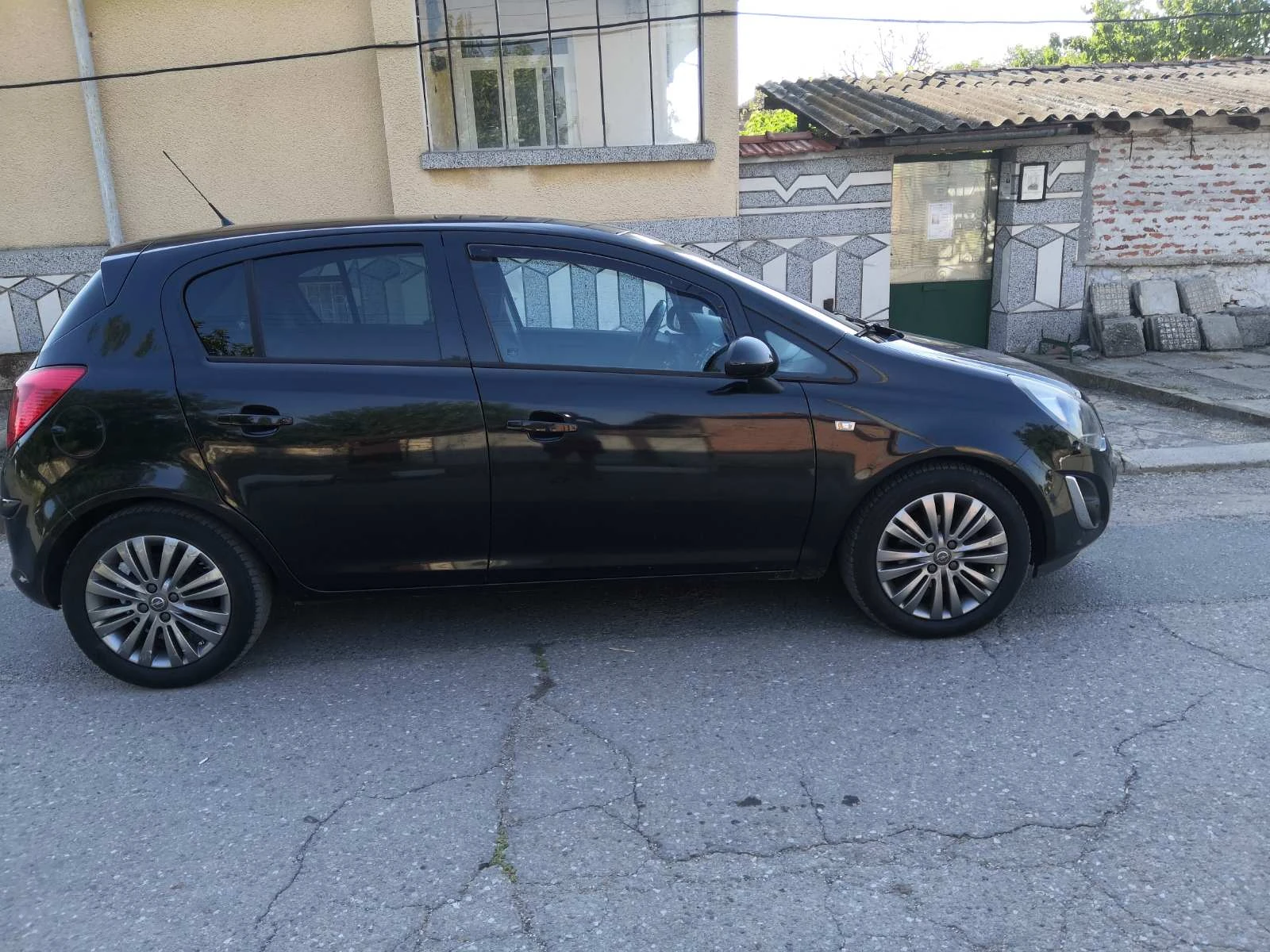 Opel Corsa D - изображение 4