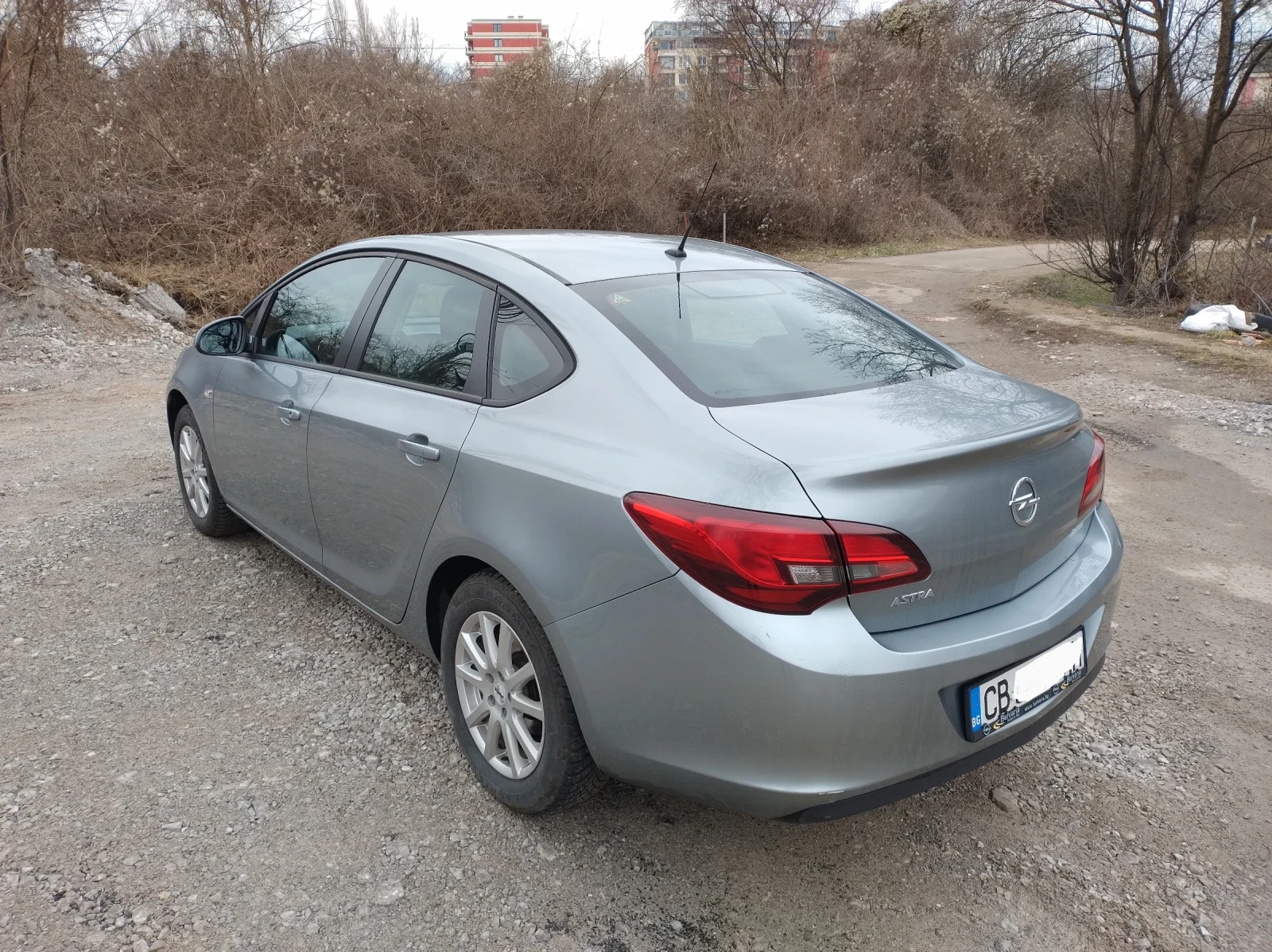 Opel Astra J 1.6 LPG - изображение 4