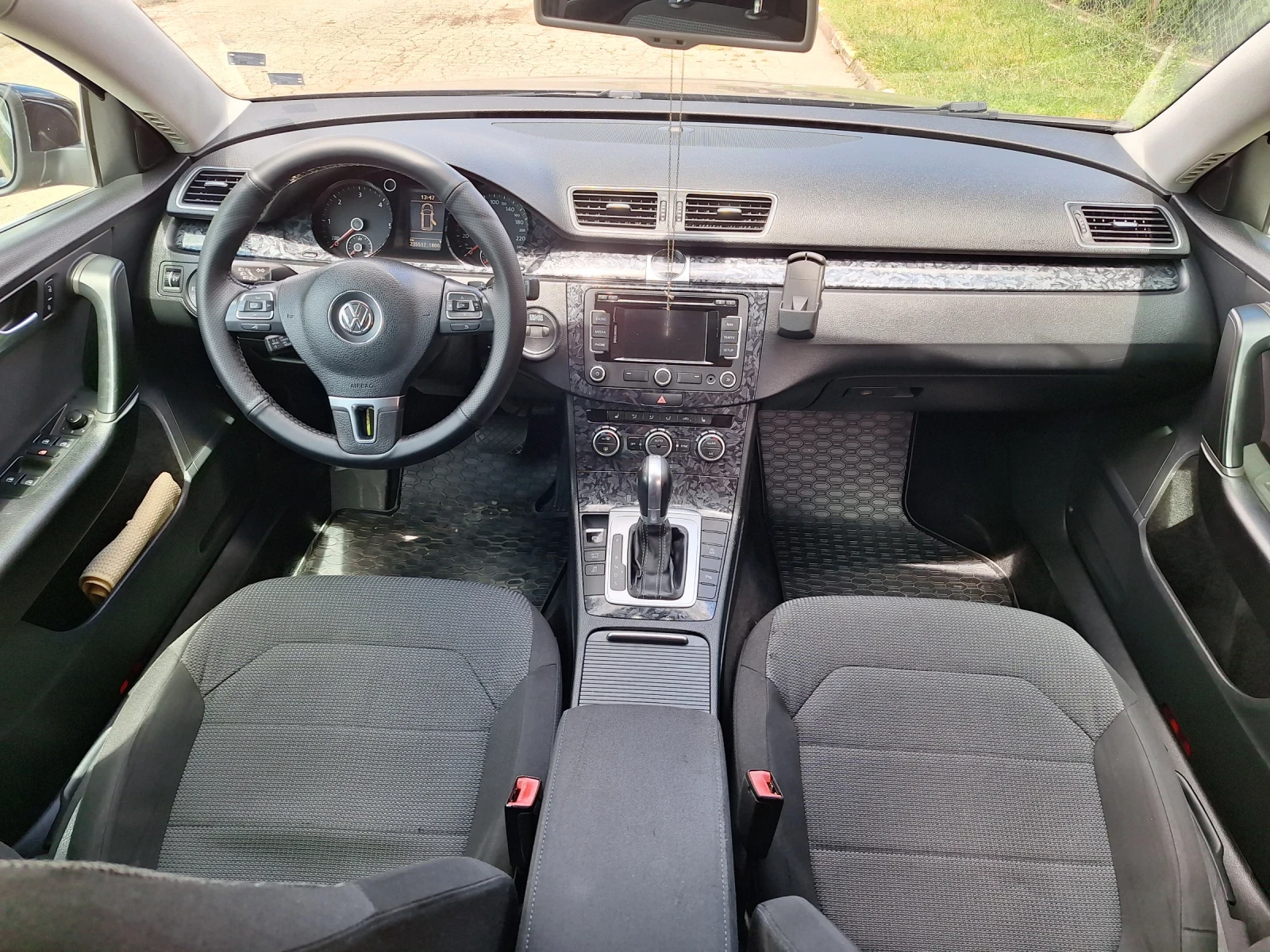 VW Passat, снимка 11 - Автомобили и джипове - 53096204
