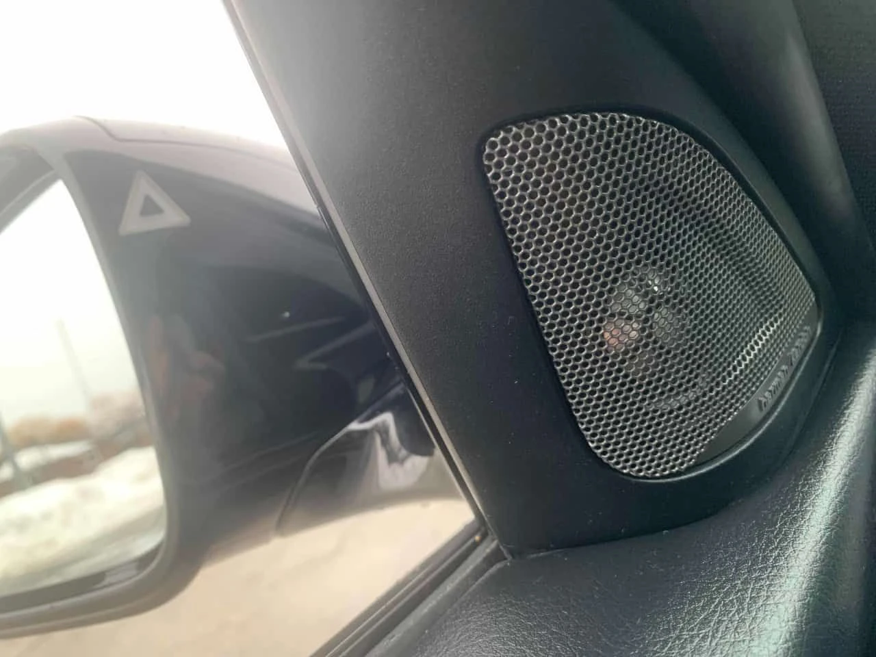 BMW 330 330i xDrive  CARFAX | Mobile.bg � ����������� 15