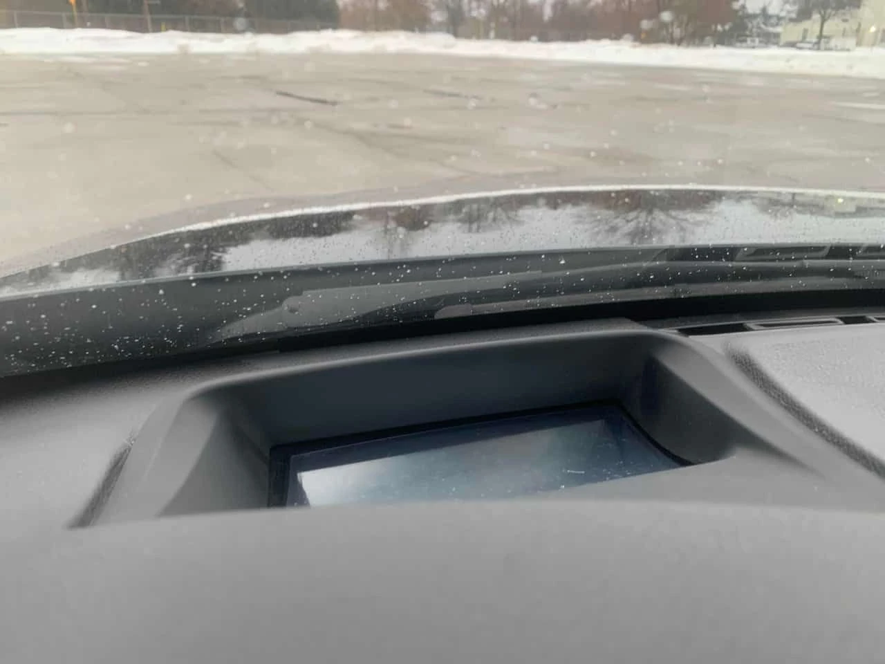 BMW 330 330i xDrive  CARFAX | Mobile.bg � ����������� 16