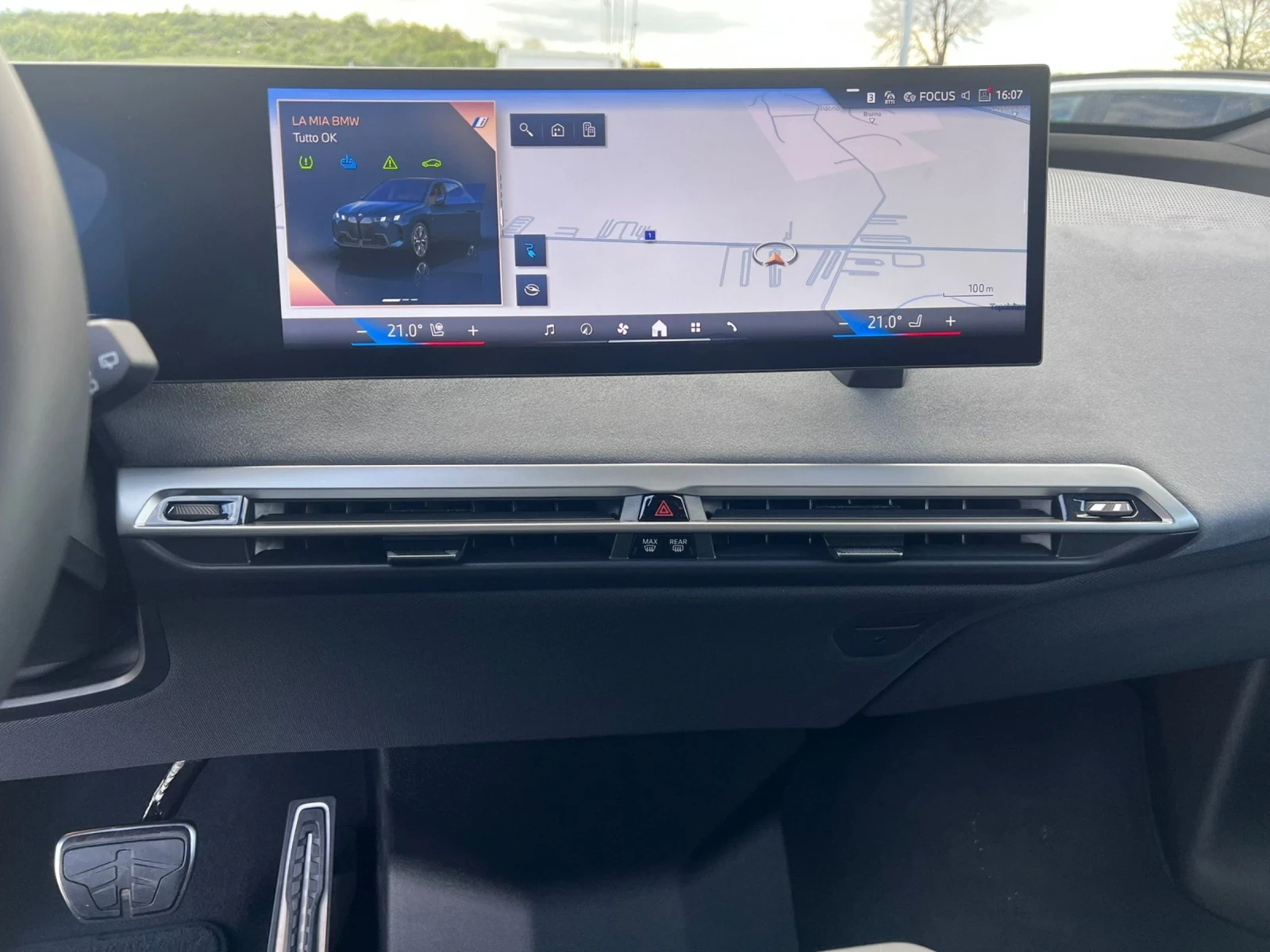 BMW iX 60, снимка 15 - Автомобили и джипове - 53757704