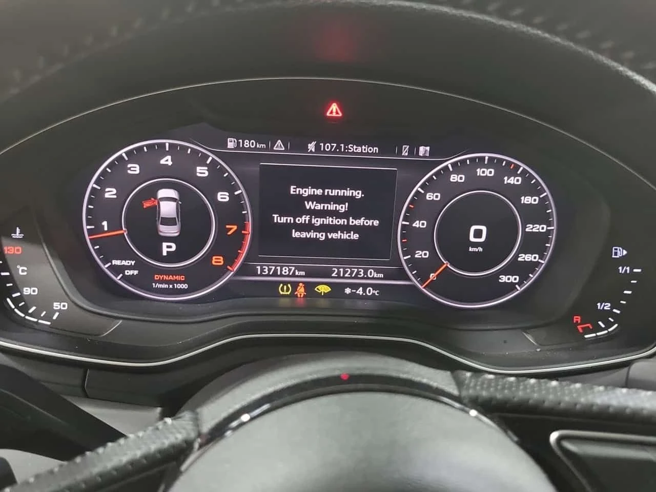 Audi A4 TECHNIK  CARFAX, снимка 10 - Автомобили и джипове - 53867374