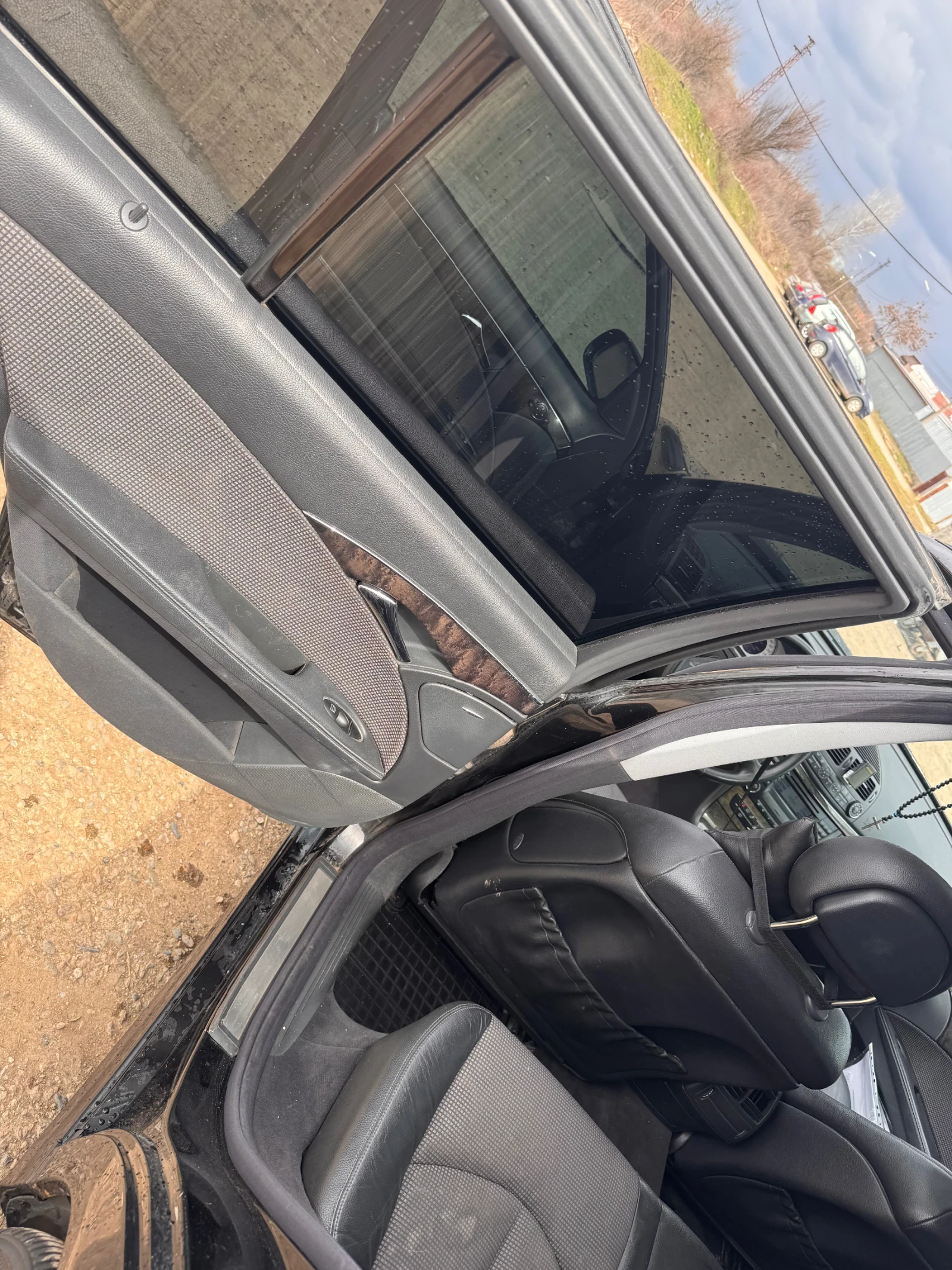 Mercedes-Benz E 270 CDI, снимка 13 - Автомобили и джипове - 53901120