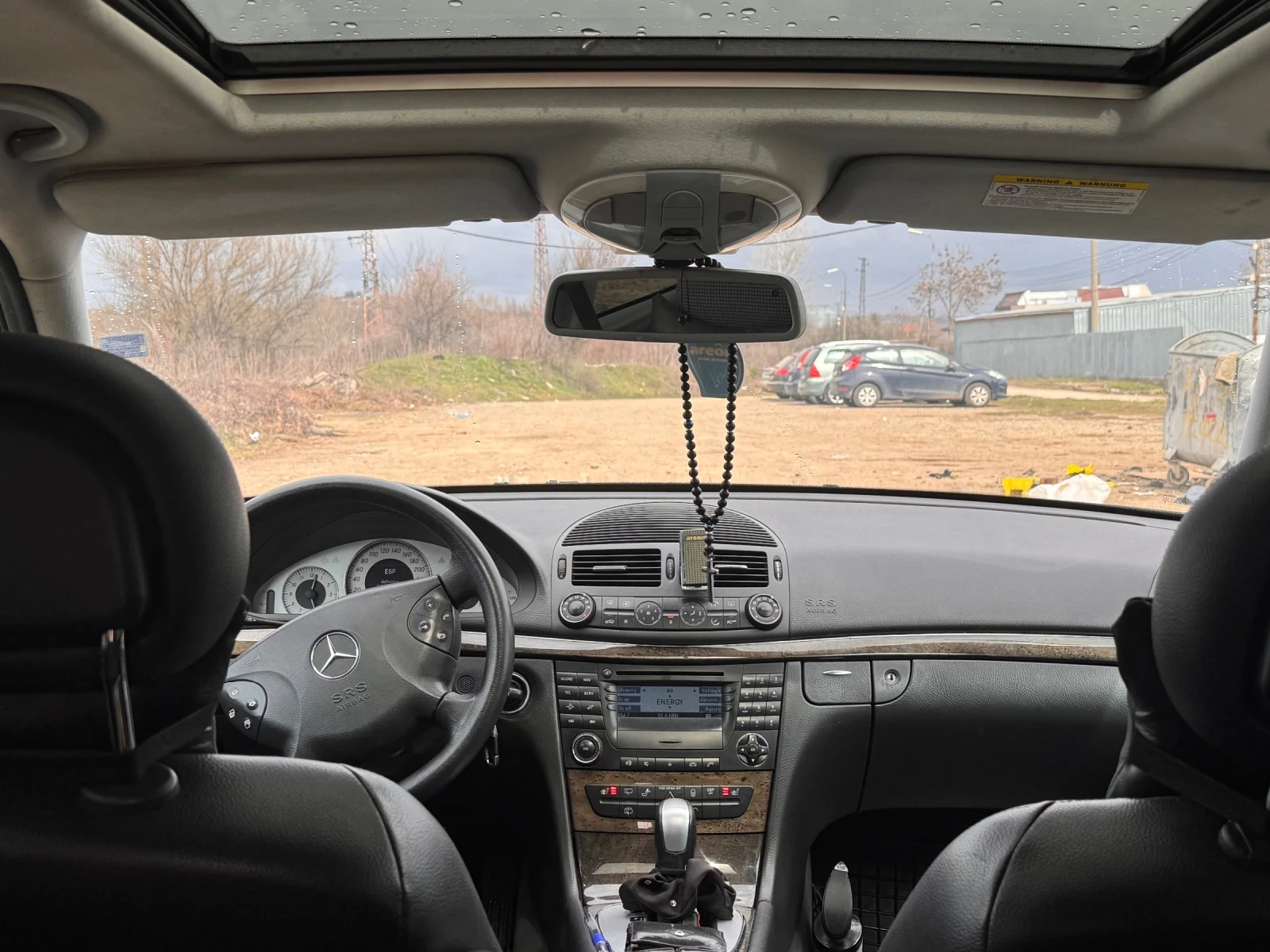 Mercedes-Benz E 270 CDI, снимка 7 - Автомобили и джипове - 53901120