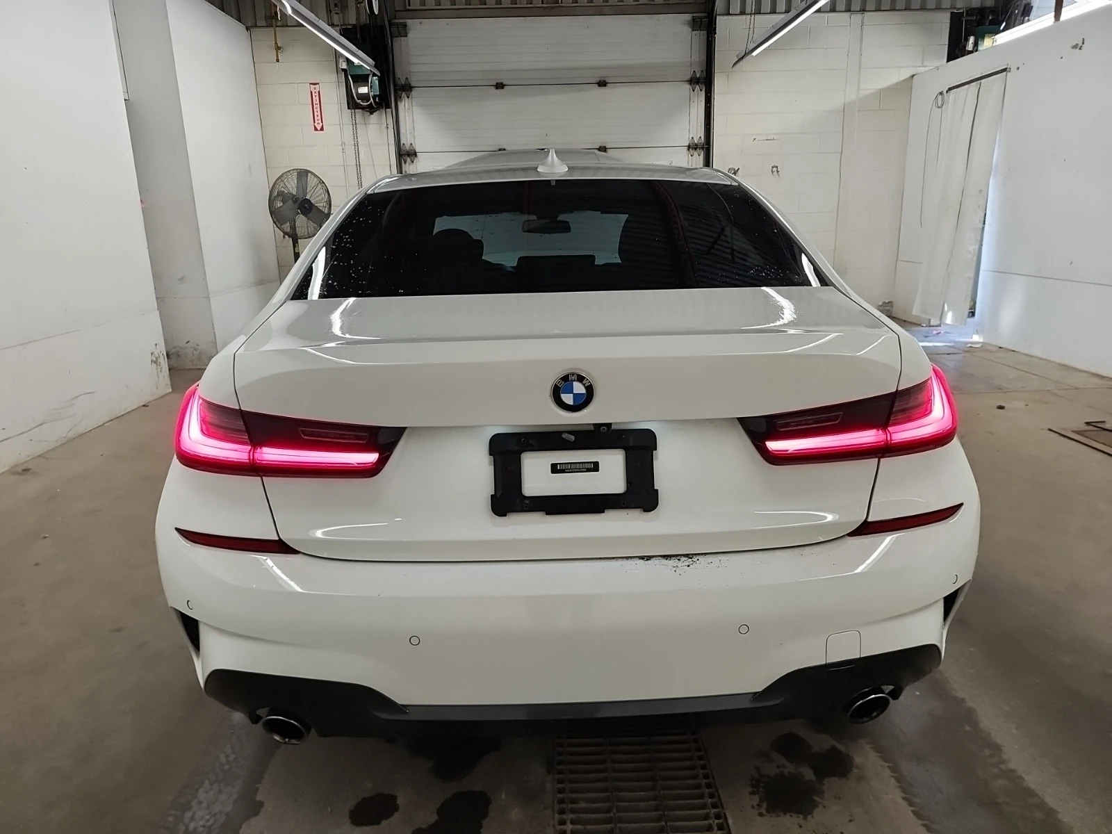 BMW 330 XDRIVE* * CARFAX * * АВТО КРЕДИТ * * , снимка 4 - Автомобили и джипове - 54071230