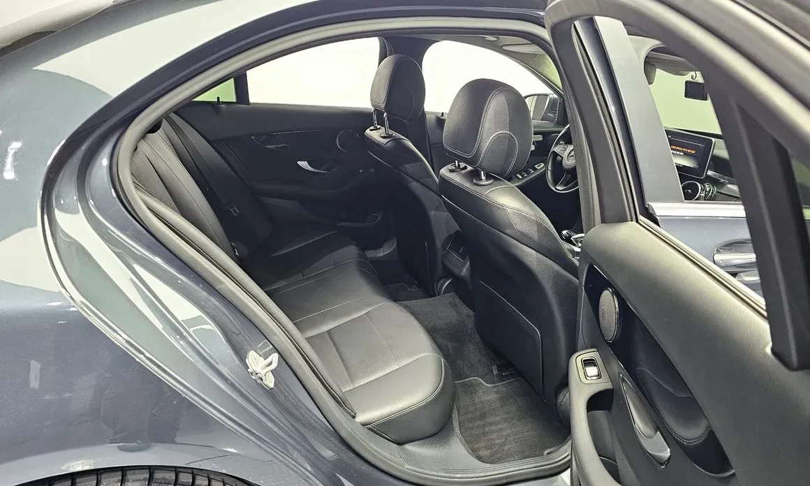 Mercedes-Benz C 200 2.0i 184hp, снимка 11 - Автомобили и джипове - 54293980