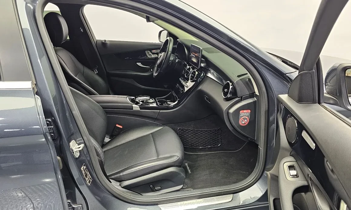 Mercedes-Benz C 200 2.0i 184hp, снимка 10 - Автомобили и джипове - 54293980