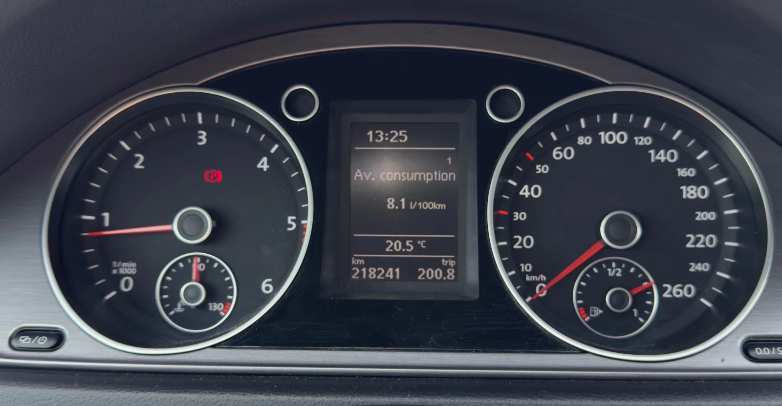 VW Passat B7, снимка 9 - Автомобили и джипове - 54476544