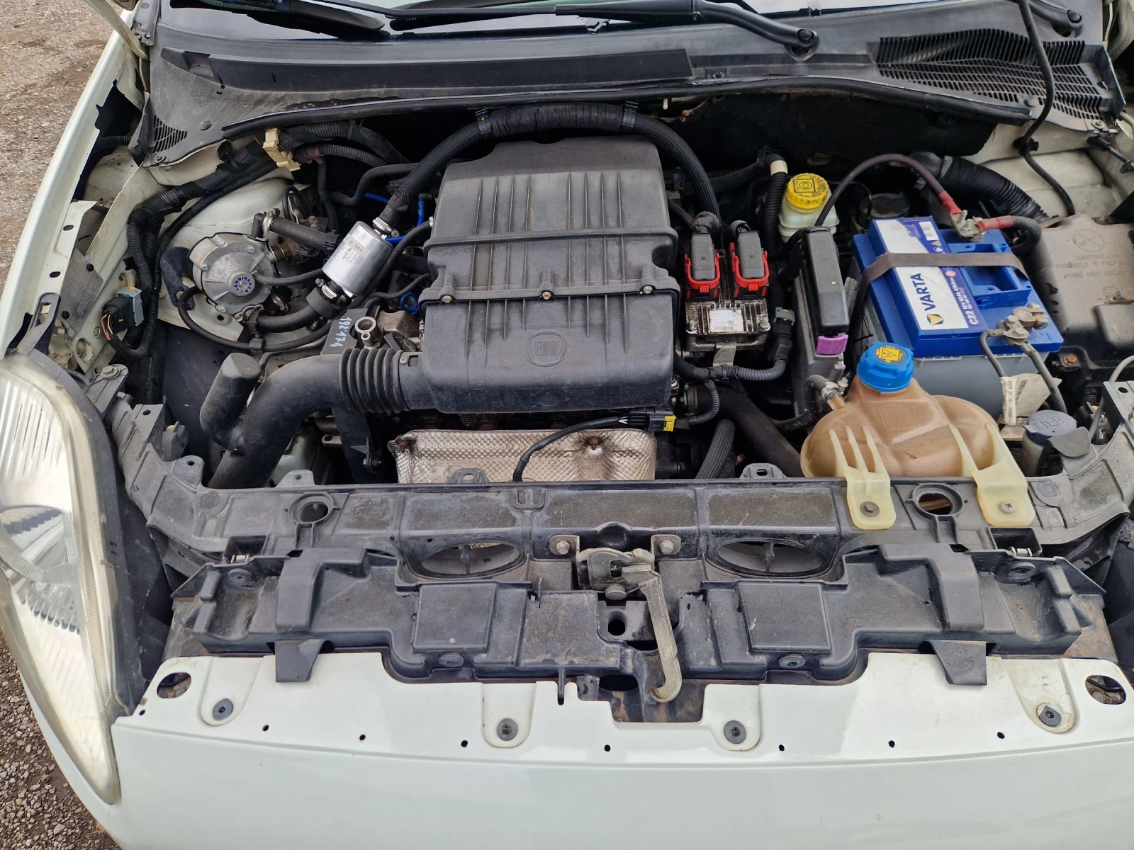 Fiat Punto 1.2i  70ps.LPG VAN 1+ 1 ITALIA , снимка 11 - Автомобили и джипове - 54484121