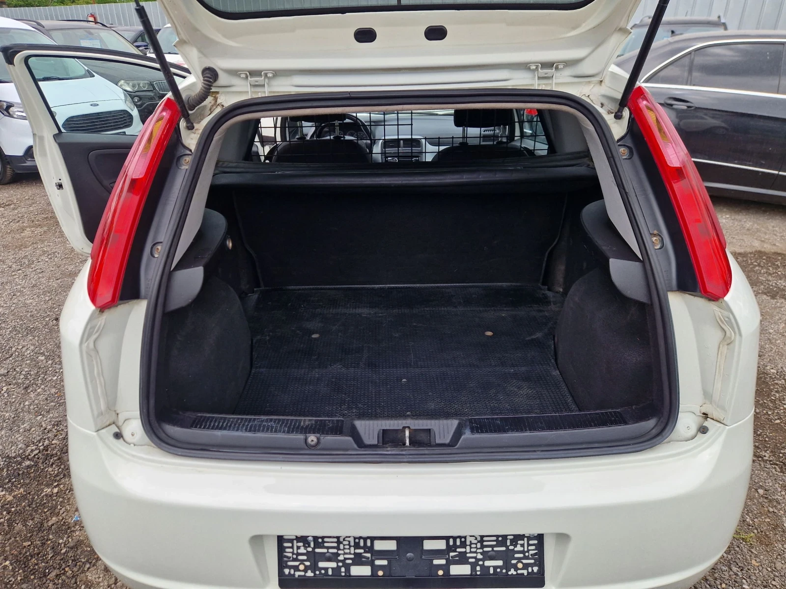 Fiat Punto 1.2i  70ps.LPG VAN 1+ 1 ITALIA , снимка 12 - Автомобили и джипове - 54484121