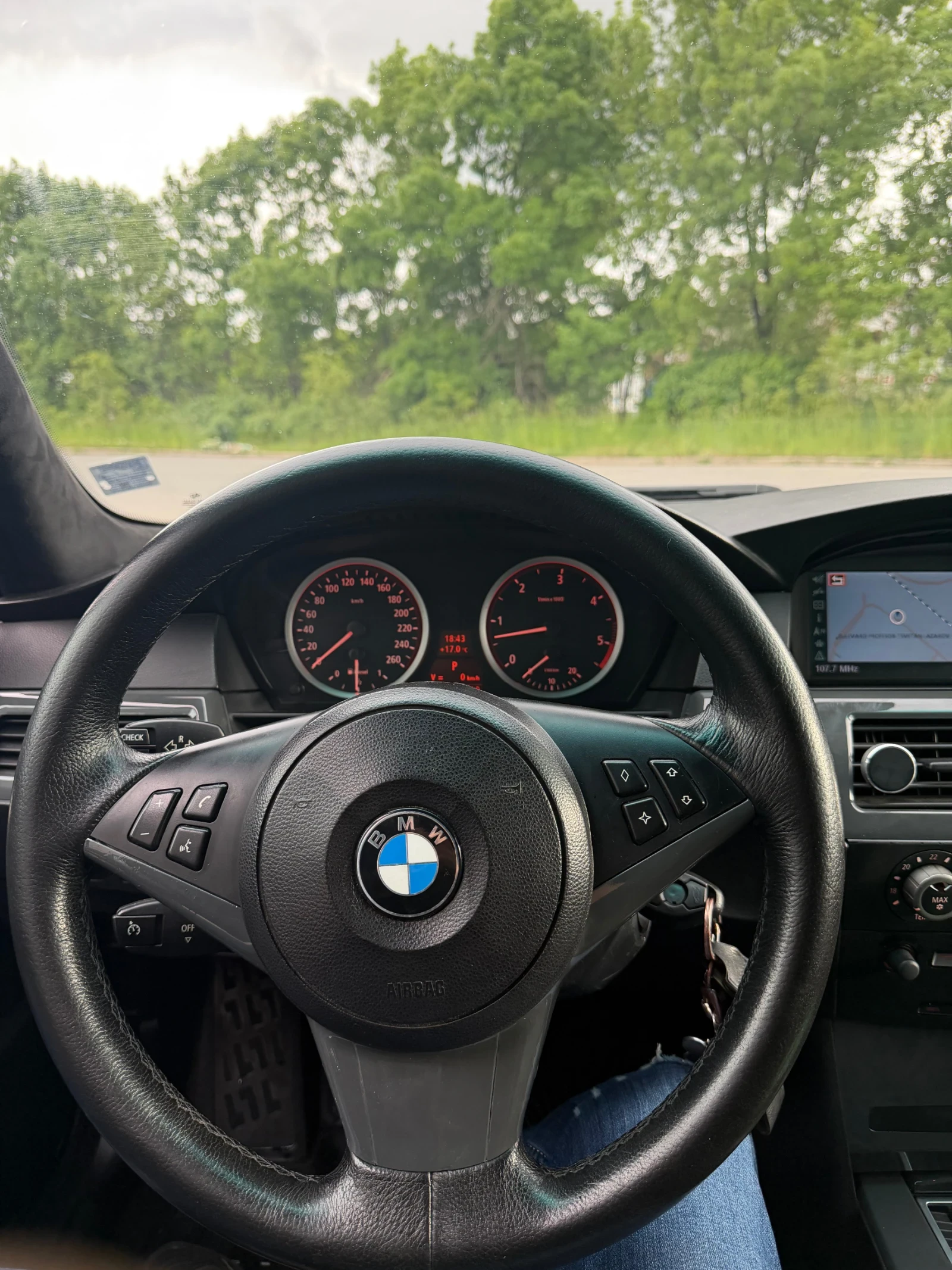 BMW 530, снимка 6 - Автомобили и джипове - 54577712